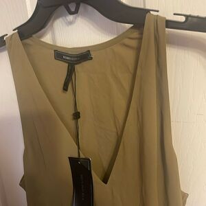 BCBG MaxAzria  Vneck Blouse Size XSmall NWT OFFER 22$